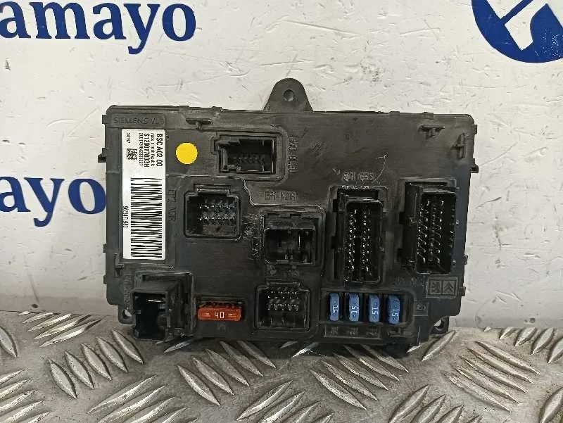 Caja Reles / Fusibles para Peugeot 407
