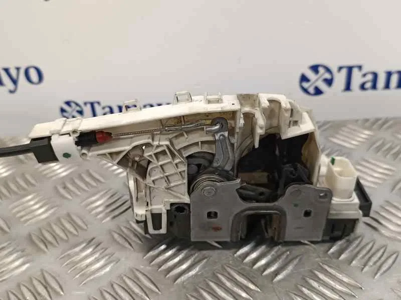 Cerradura Puerta Corredera Derecha para Mercedes-Benz Sprinterii Caja Cerrada (Desde 01.06)