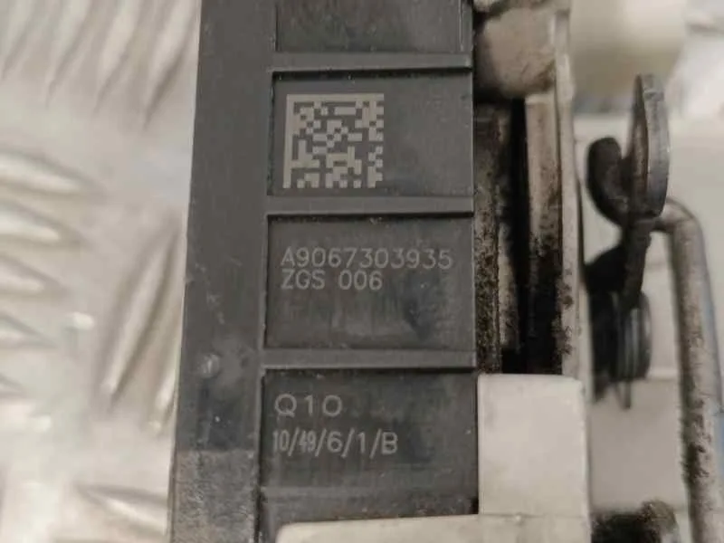 Cerradura Puerta Corredera Derecha para Mercedes-Benz Sprinterii Caja Cerrada (Desde 01.06)