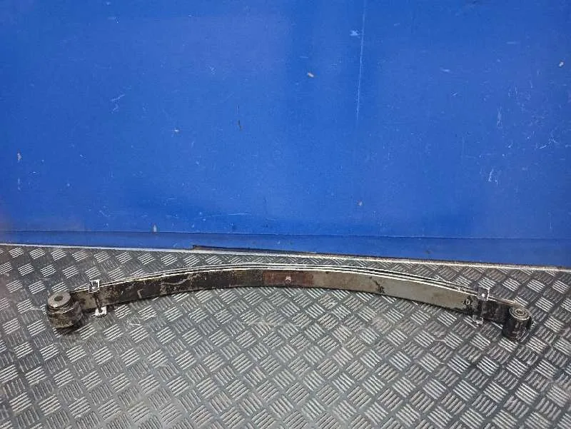 Ballesta Delantera para Nissan Patrol (K/W260)