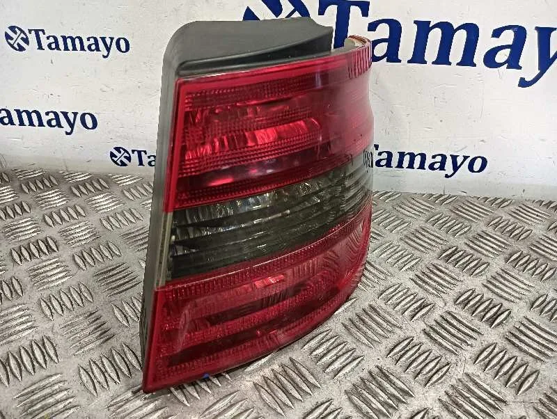 Piloto Trasero Derecho para Mercedes-Benz Clase B (W245)