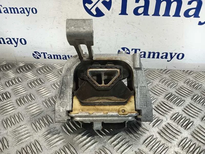 Soporte Motor Derecho para Volkswagen Passat Lim. (3G2)