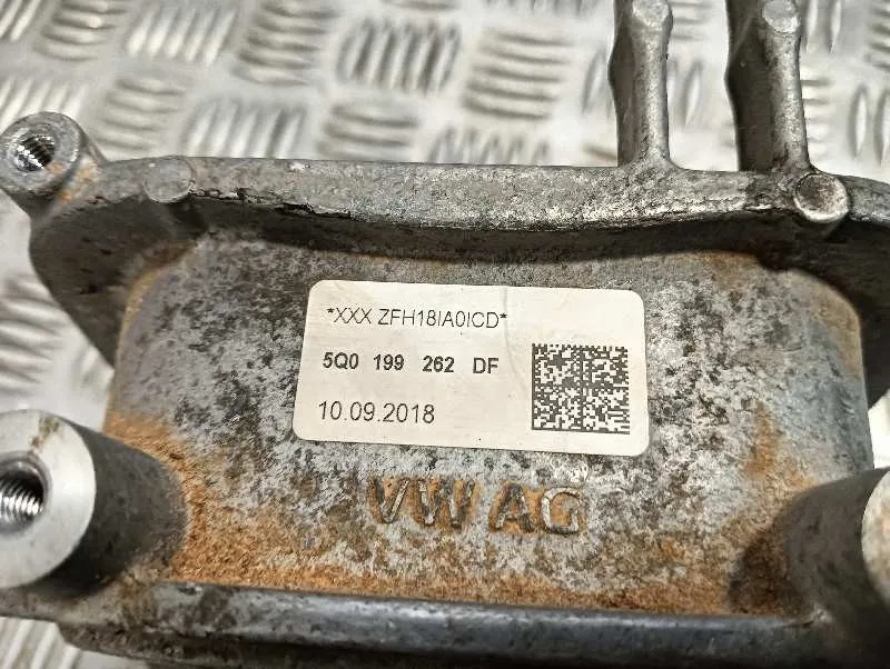 Soporte Motor Derecho para Volkswagen Passat Lim. (3G2)