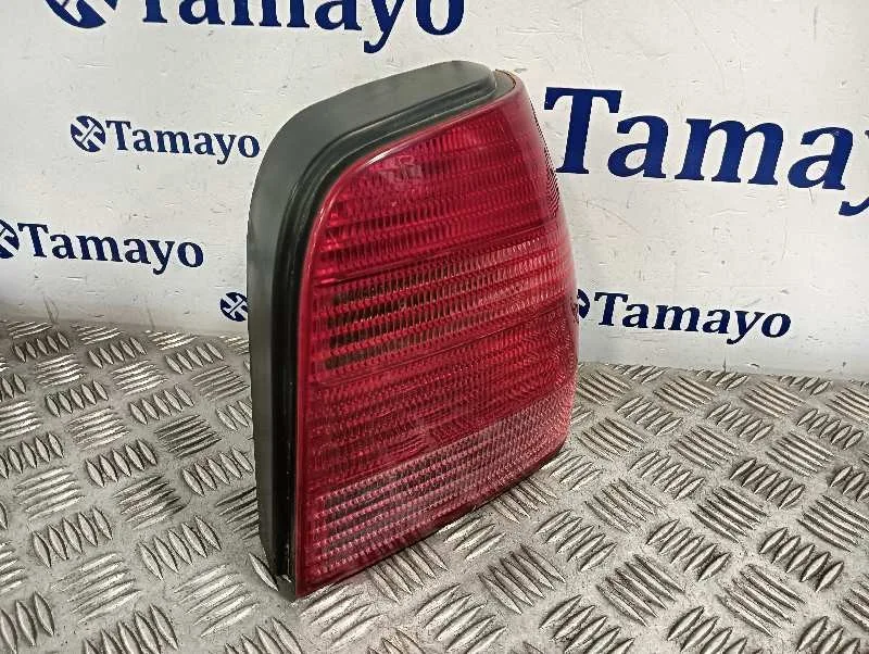 Piloto Trasero Derecho para Volkswagen Polo Berlina (6N2)