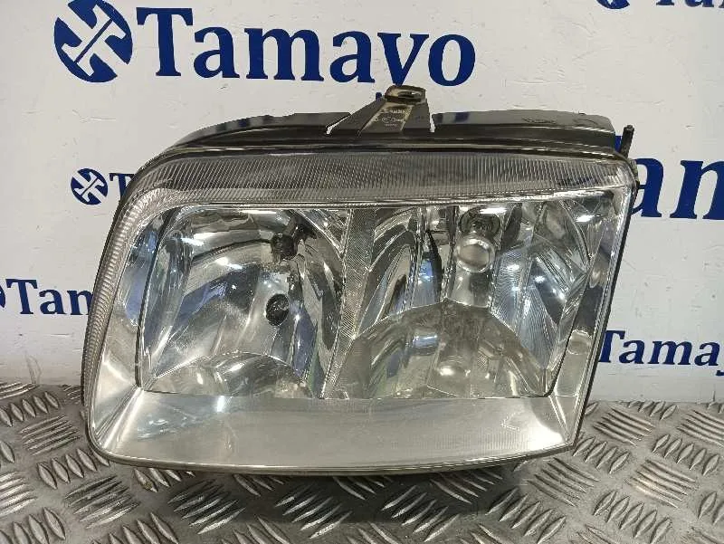 Faro Izquierdo para Volkswagen Polo Berlina (6N2)