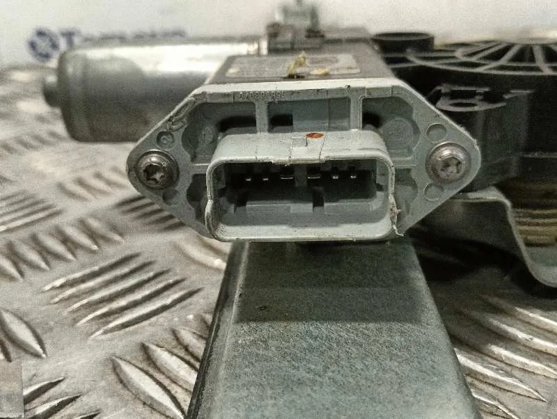 Elevalunas Delantero Izquierdo para Renault Trafic Furgon