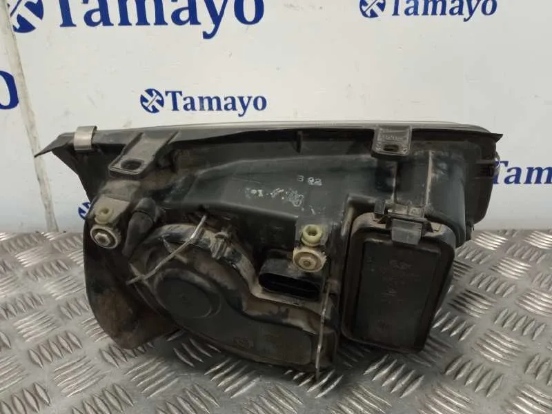 Faro Izquierdo para Volkswagen Bora Berlina (1J2)