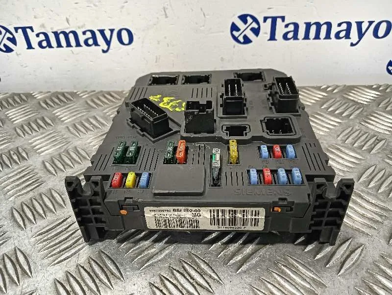 Caja Reles / Fusibles para Citroën Xsara Picasso