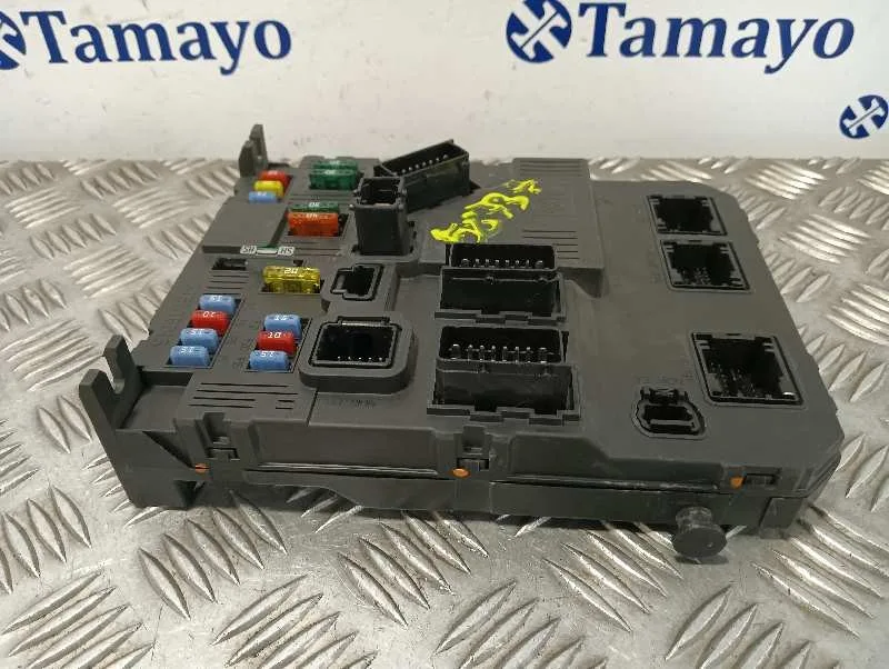 Caja Reles / Fusibles para Citroën Xsara Picasso