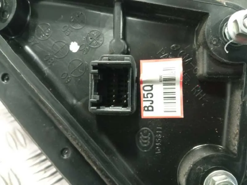 Retrovisor Derecho para Hyundai Santa Fe (Bm)