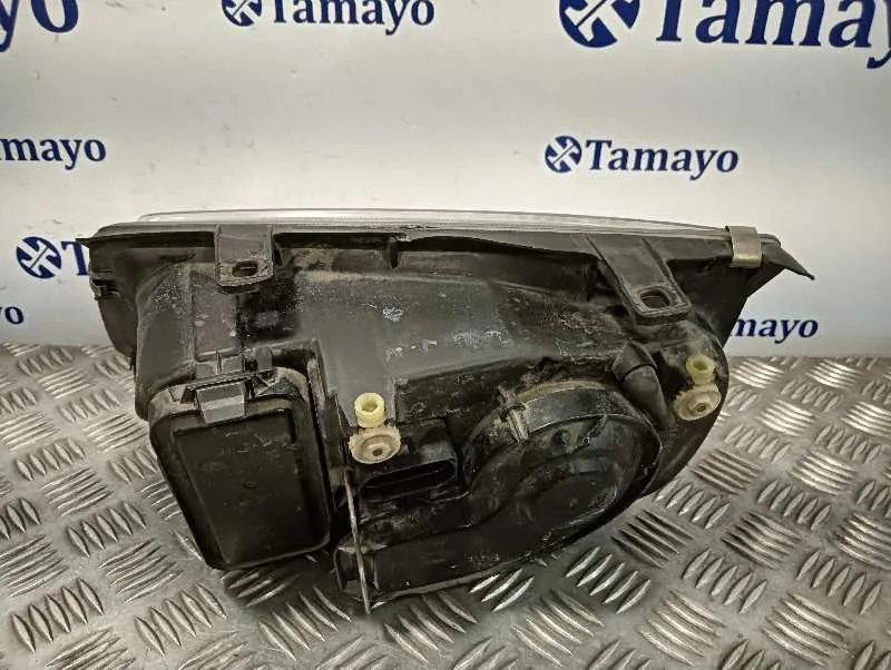 Faro Derecho para Volkswagen Bora Berlina (1J2)