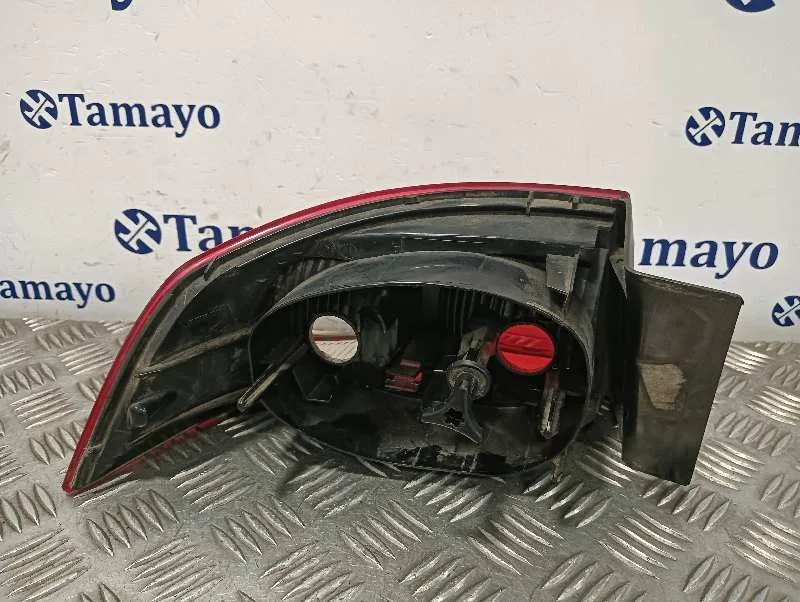 Piloto Trasero Derecho para Renault Laguna Ii (Bg0)
