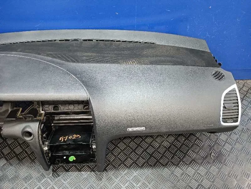 Salpicadero para Audi Q7 (4L)