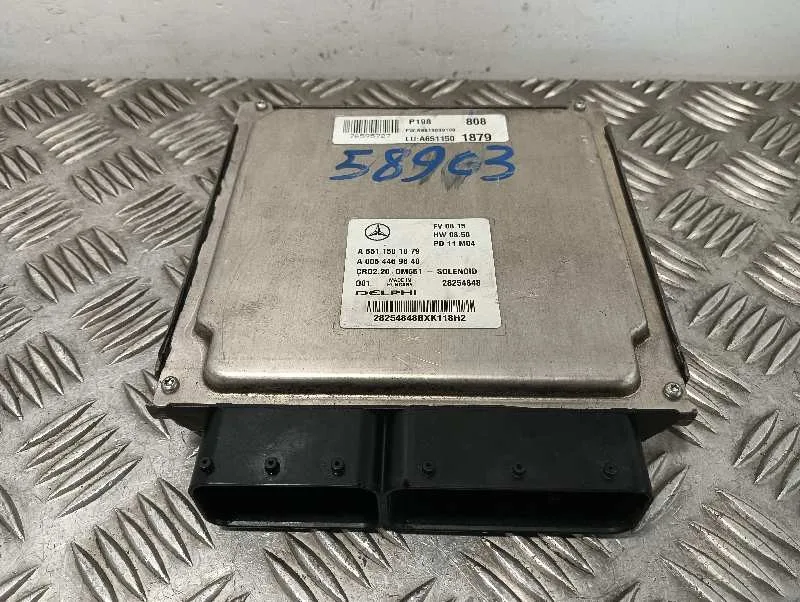 Centralita Motor Uce para Mercedes-Benz Vito Kasten (639)