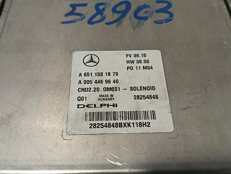 Centralita Motor Uce para Mercedes-Benz Vito Kasten (639)