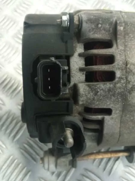 Alternador para Ford Focus Berlina (Cak)