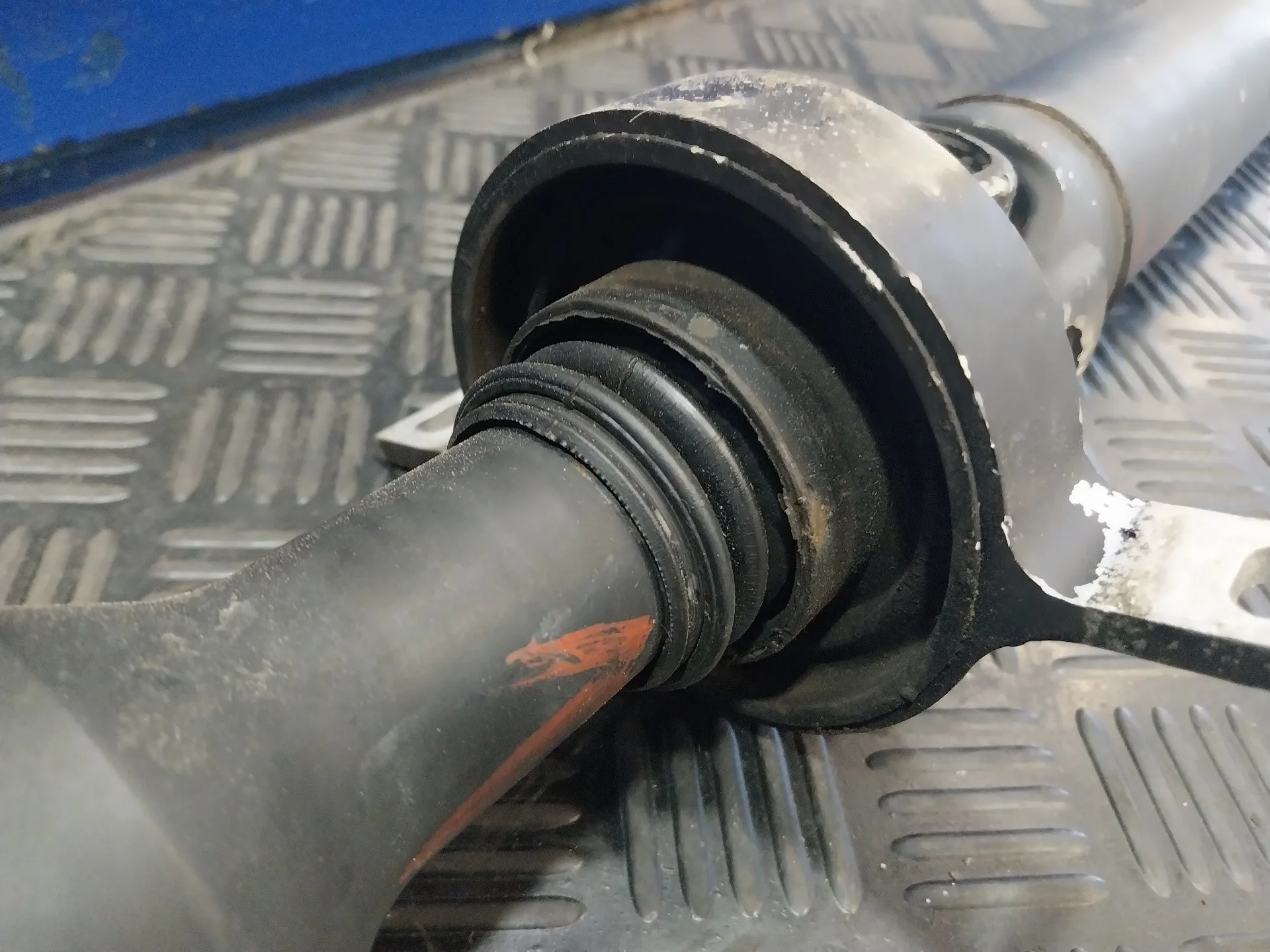 Transmision Central para Bmw Serie 1 Lim. (F20)