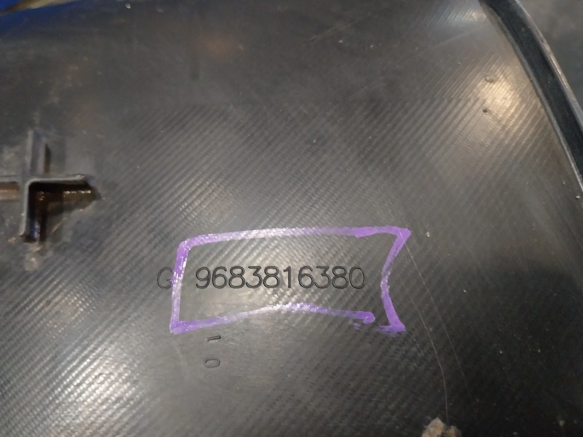 Plastico Paso Rueda Delantero Izquierdo para Citroën Ds3