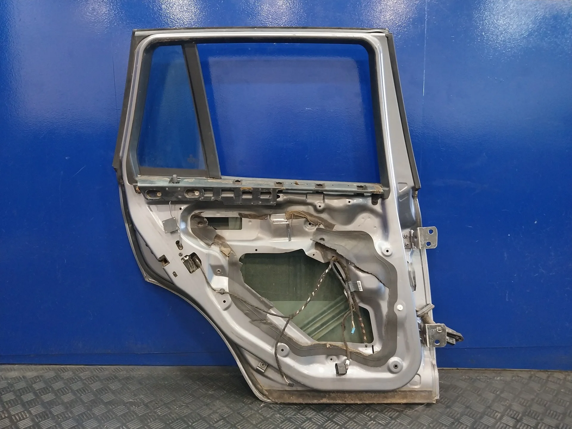 Puerta Trasera Izquierda para Bmw X3 (E83)