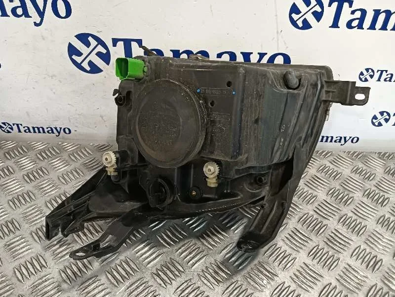 Faro Derecho para Ford Fusion (Cbk)