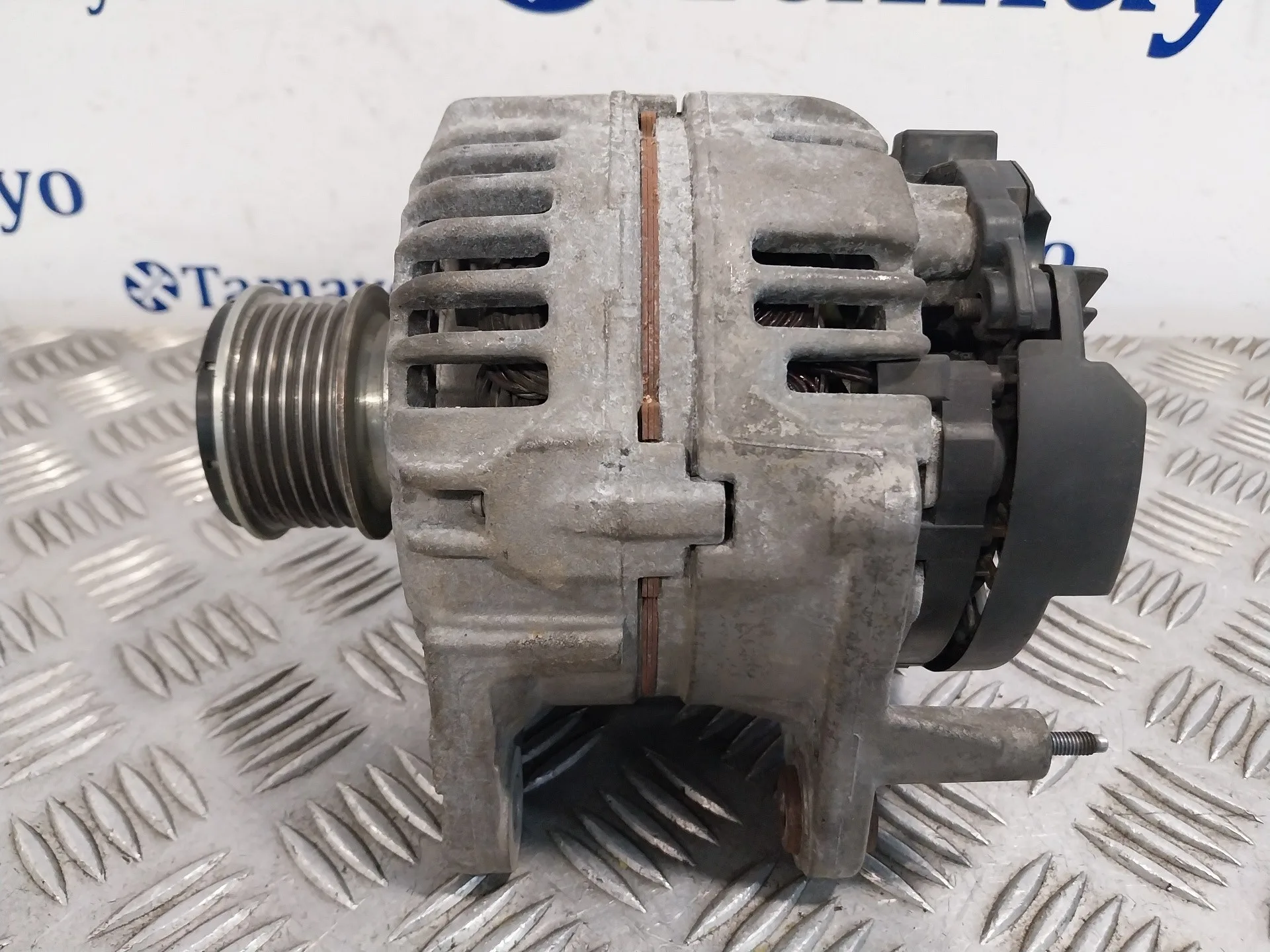 Alternador para Seat Ibiza (6L1)