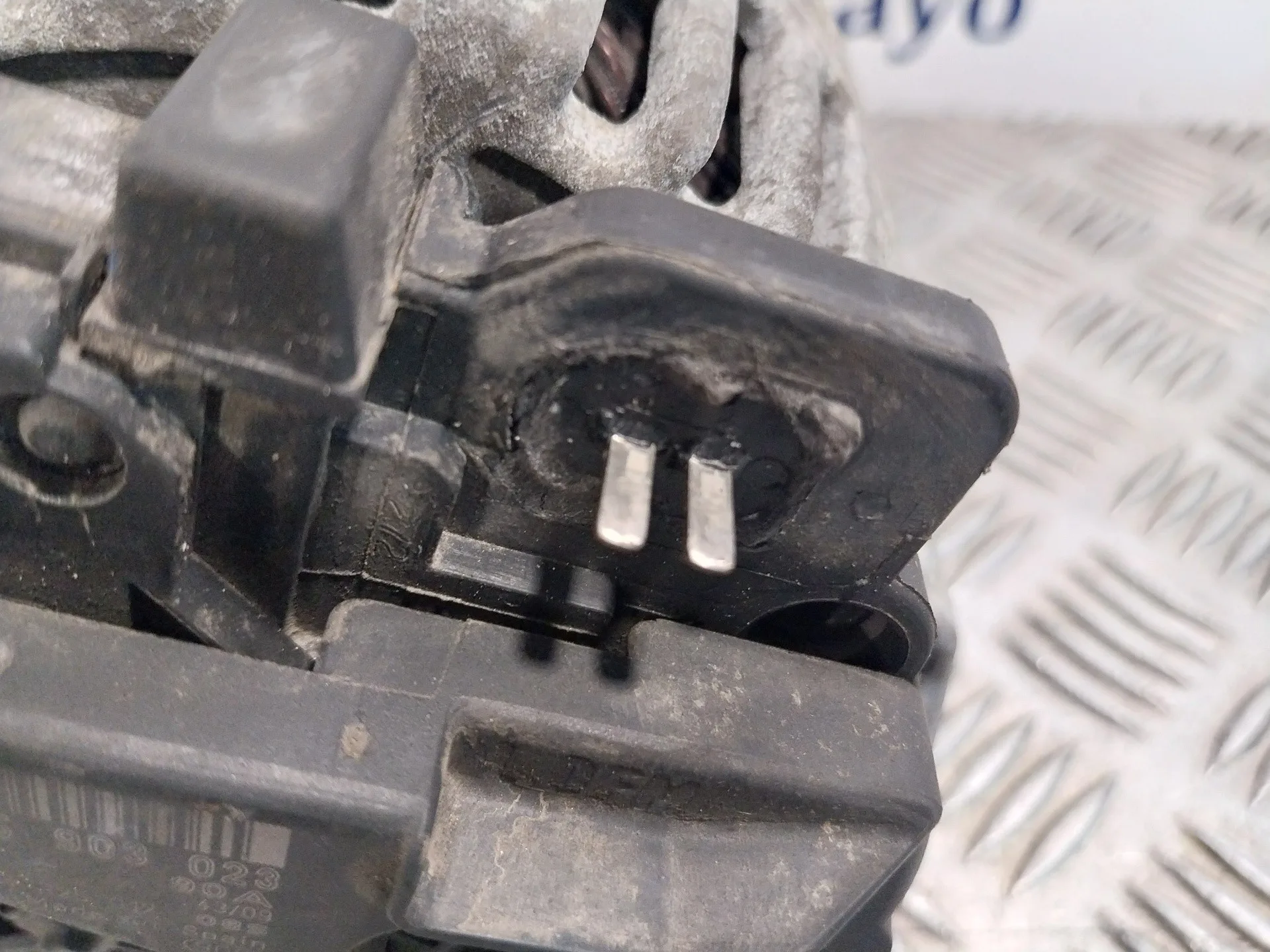 Alternador para Seat Ibiza (6L1)