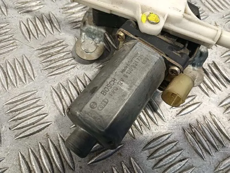 Elevalunas Delantero Derecho para Renault Megane I Classic (La0)