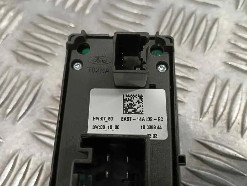 Mando Elevalunas Delantero Izquierdo para Ford Fiesta (Cb1)