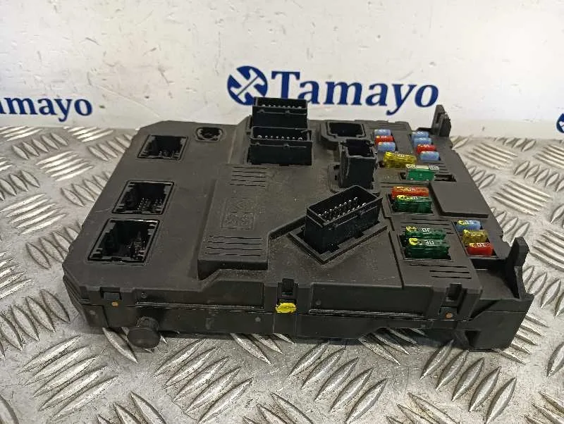 Caja Reles / Fusibles para Citroën Ds3