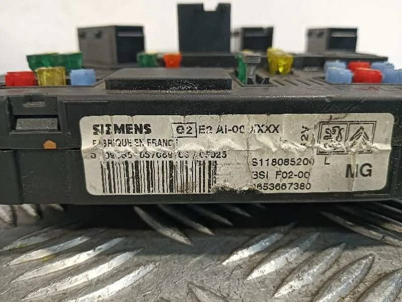 Caja Reles / Fusibles para Citroën Ds3