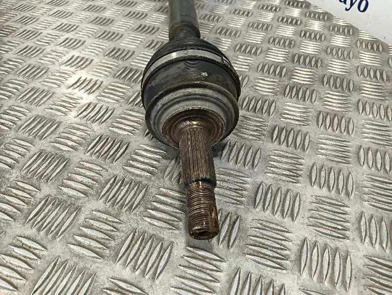 Transmision Delantera Derecha para Toyota Auris De150A