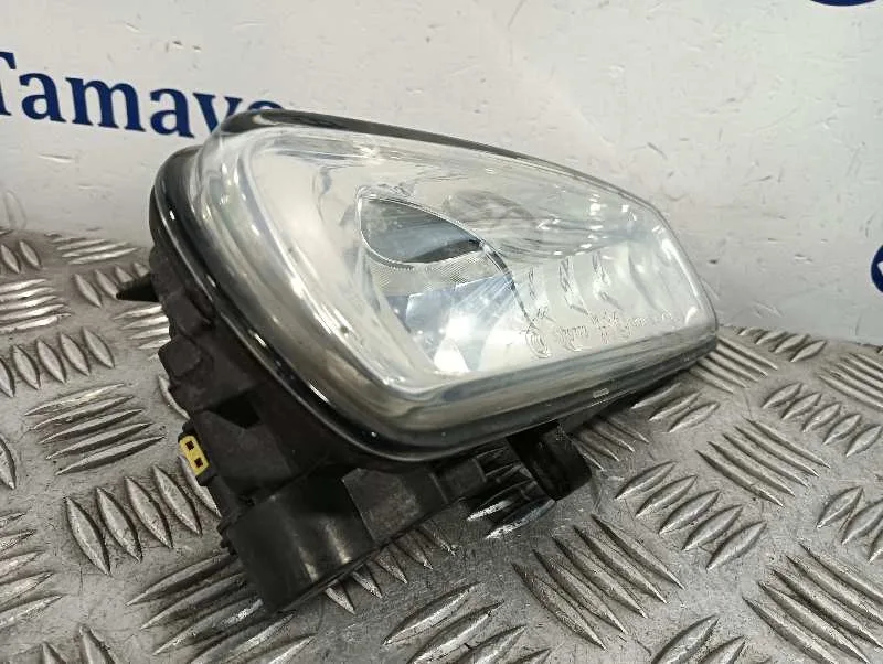 Faro Antiniebla Derecho para Ford Focus (2014-2018)