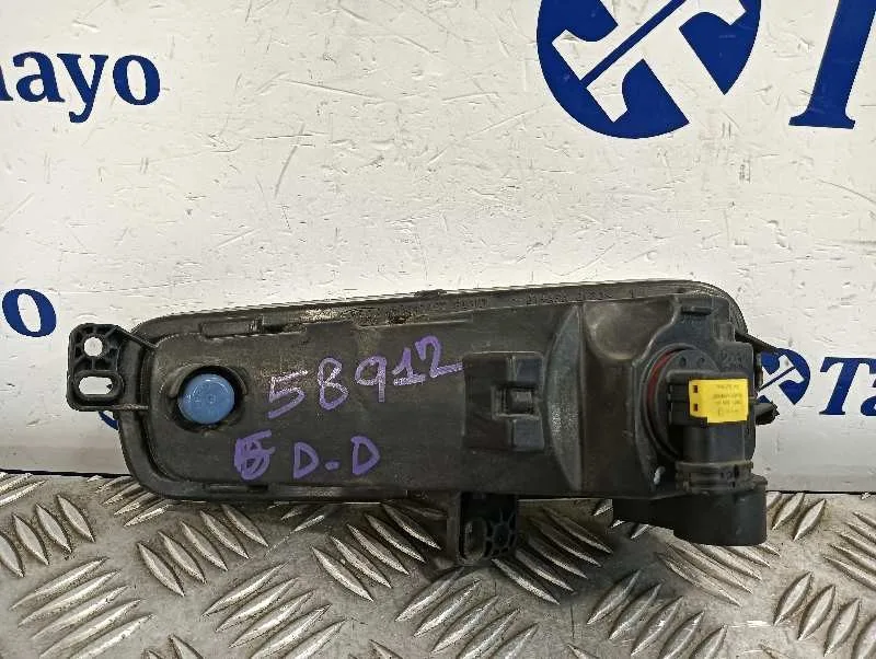 Faro Antiniebla Derecho para Ford Focus (2014-2018)