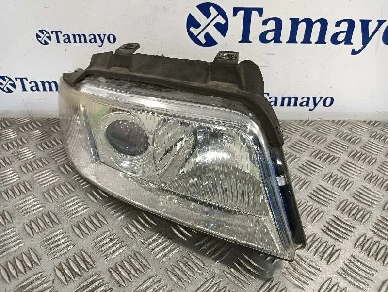 Faro Derecho para Audi A4 Berlina (8E)