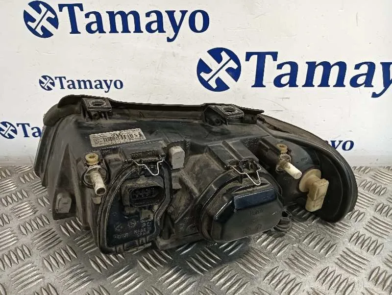 Faro Derecho para Audi A4 Berlina (8E)