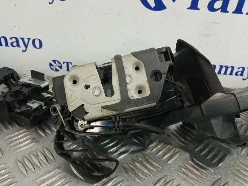 Cerradura Puerta Delantera Derecha para Ford Focus (2014-2018)