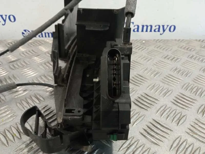 Cerradura Puerta Delantera Derecha para Ford Focus (2014-2018)