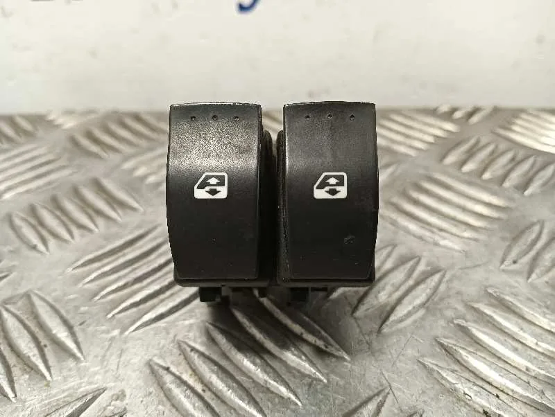 Mando Elevalunas Delantero Izquierdo para Renault Scenic Ii