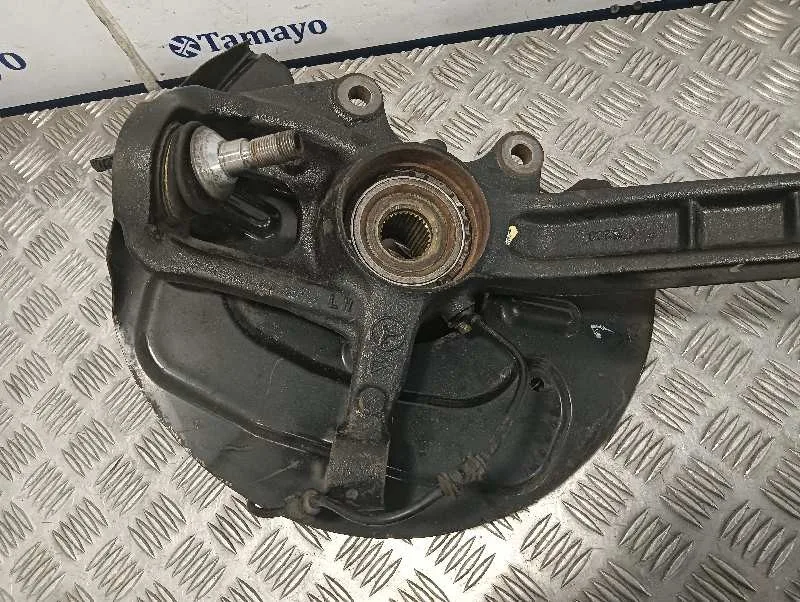 Mangueta Delantera Izquierda para Mercedes-Benz Clase M (W164)