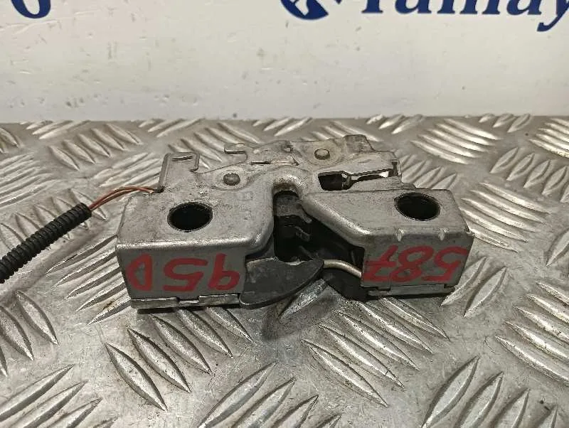 Cerradura Puerta Delantera Derecha para Volkswagen Passat Lim. (3G2)