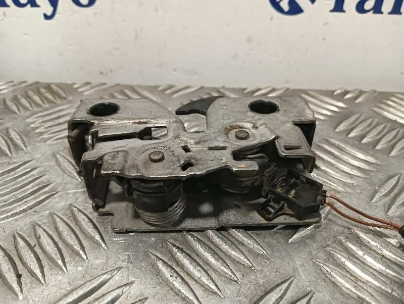 Cerradura Puerta Delantera Derecha para Volkswagen Passat Lim. (3G2)
