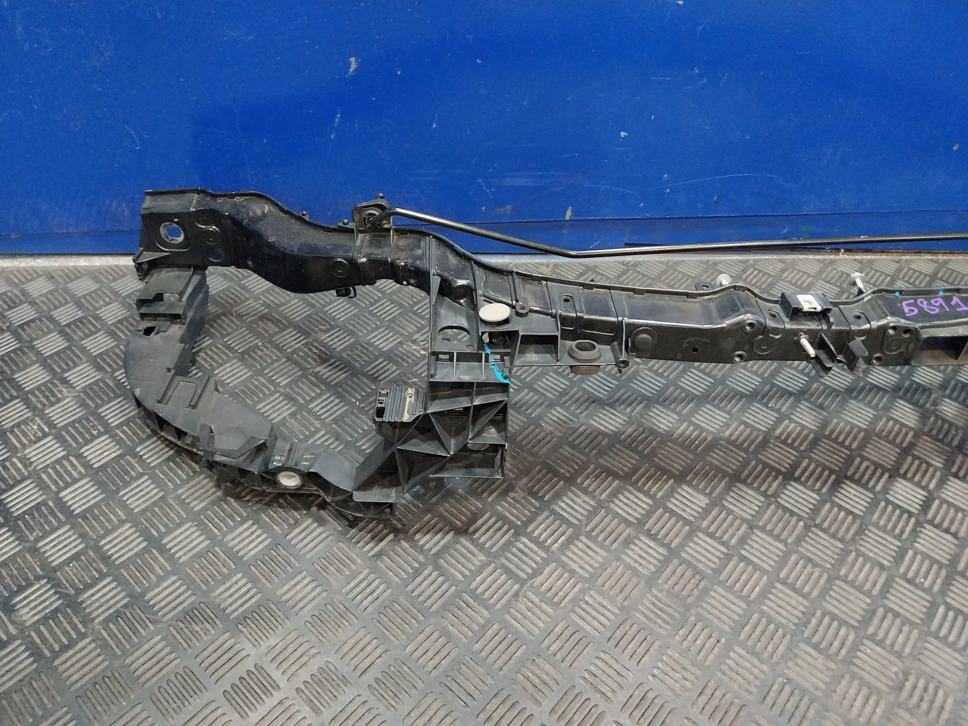 Panel Frontal para Ford Focus (2014-2018)