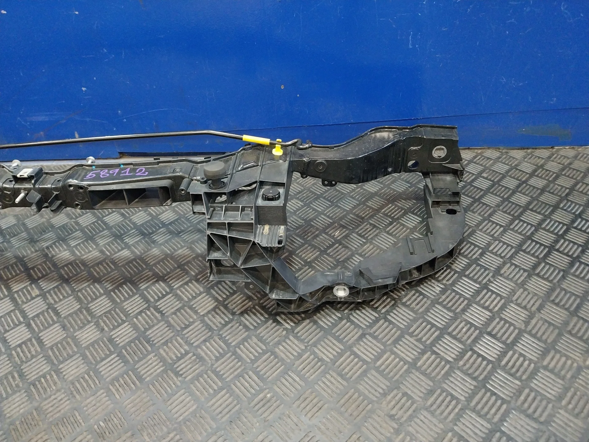 Panel Frontal para Ford Focus (2014-2018)