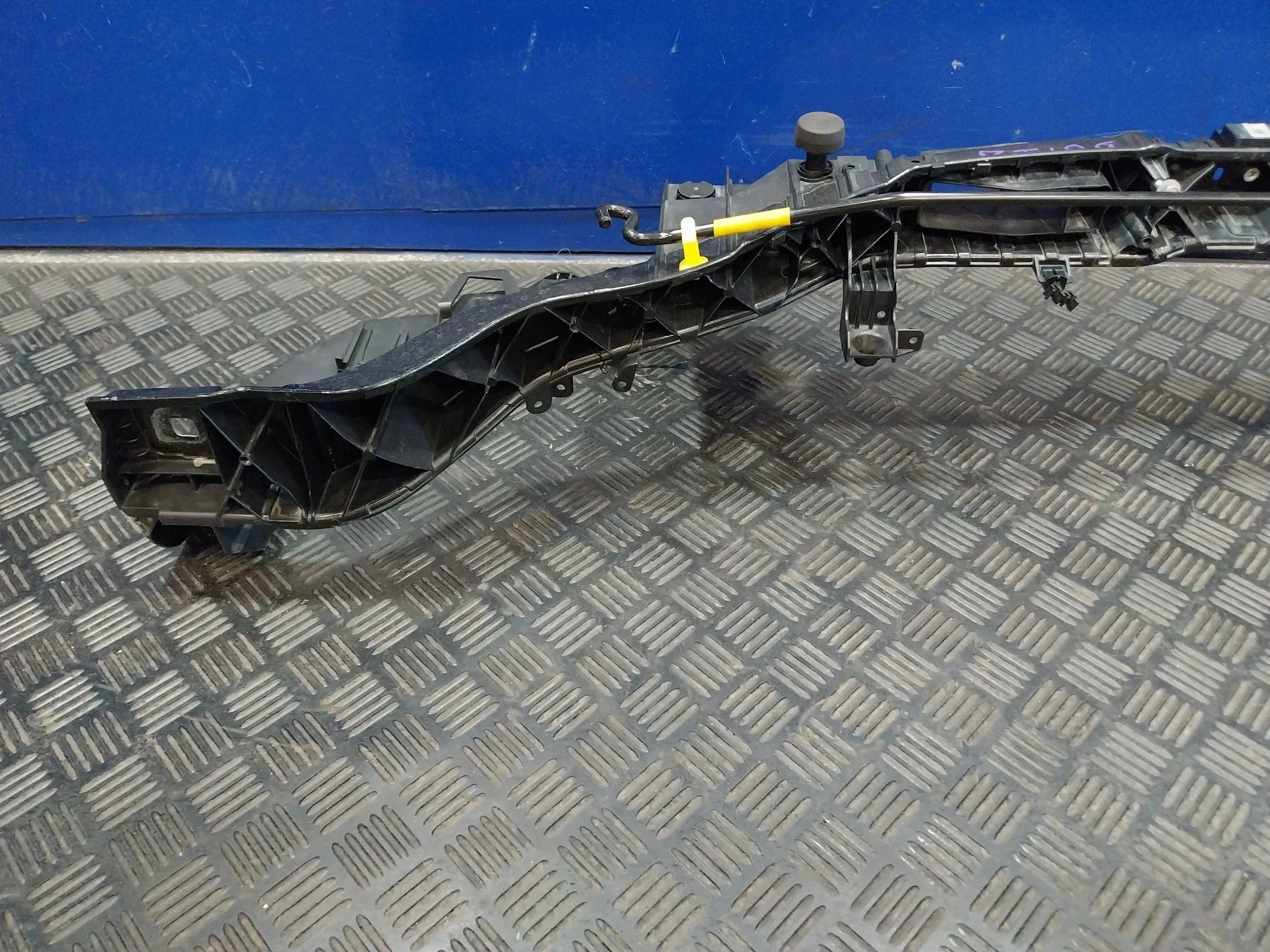 Panel Frontal para Ford Focus (2014-2018)