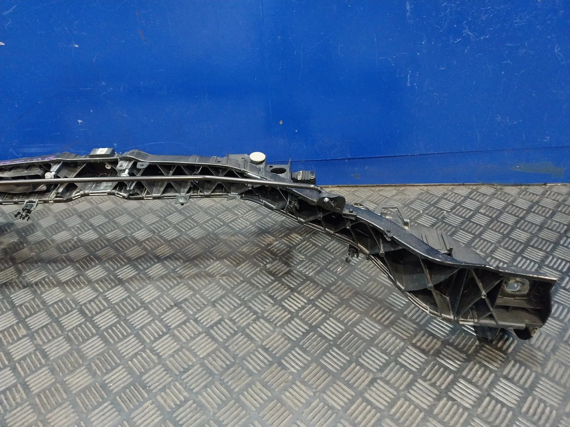Panel Frontal para Ford Focus (2014-2018)