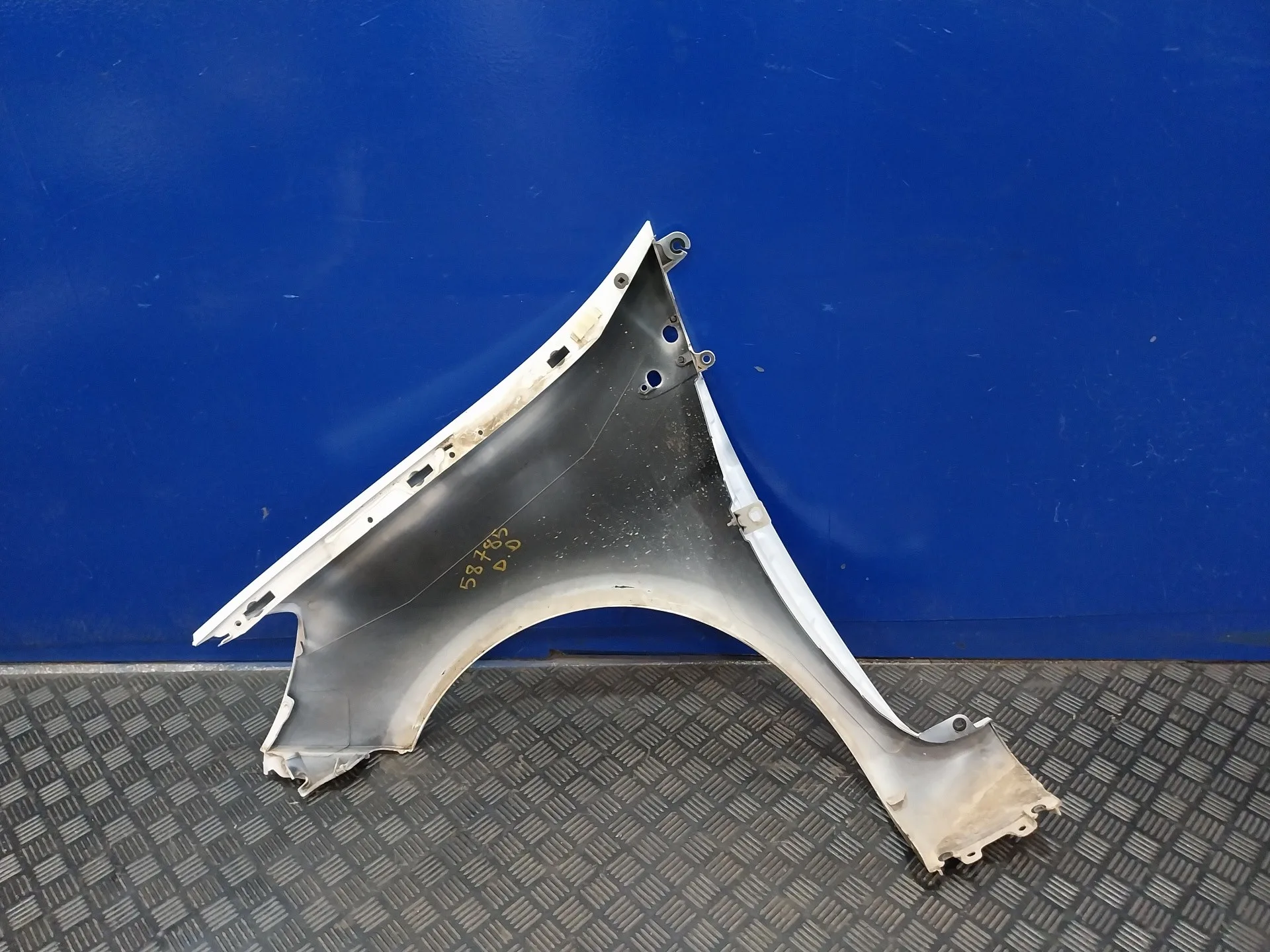 Aleta Delantera Derecha para Renault Clio Iii