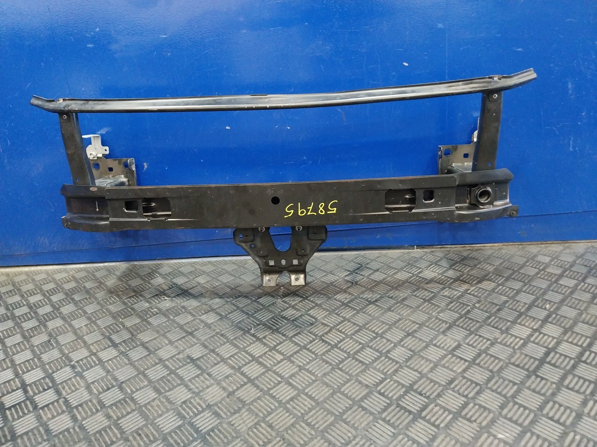 Refuerzo Paragolpes Delantero para Volkswagen Passat Lim. (3G2)
