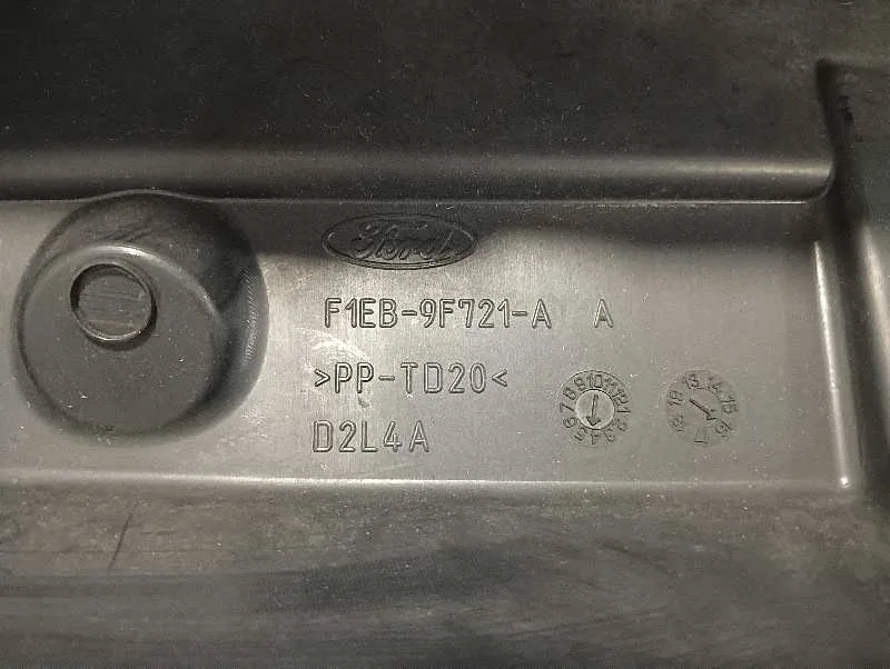 Moldura para Ford Focus (2014-2018)