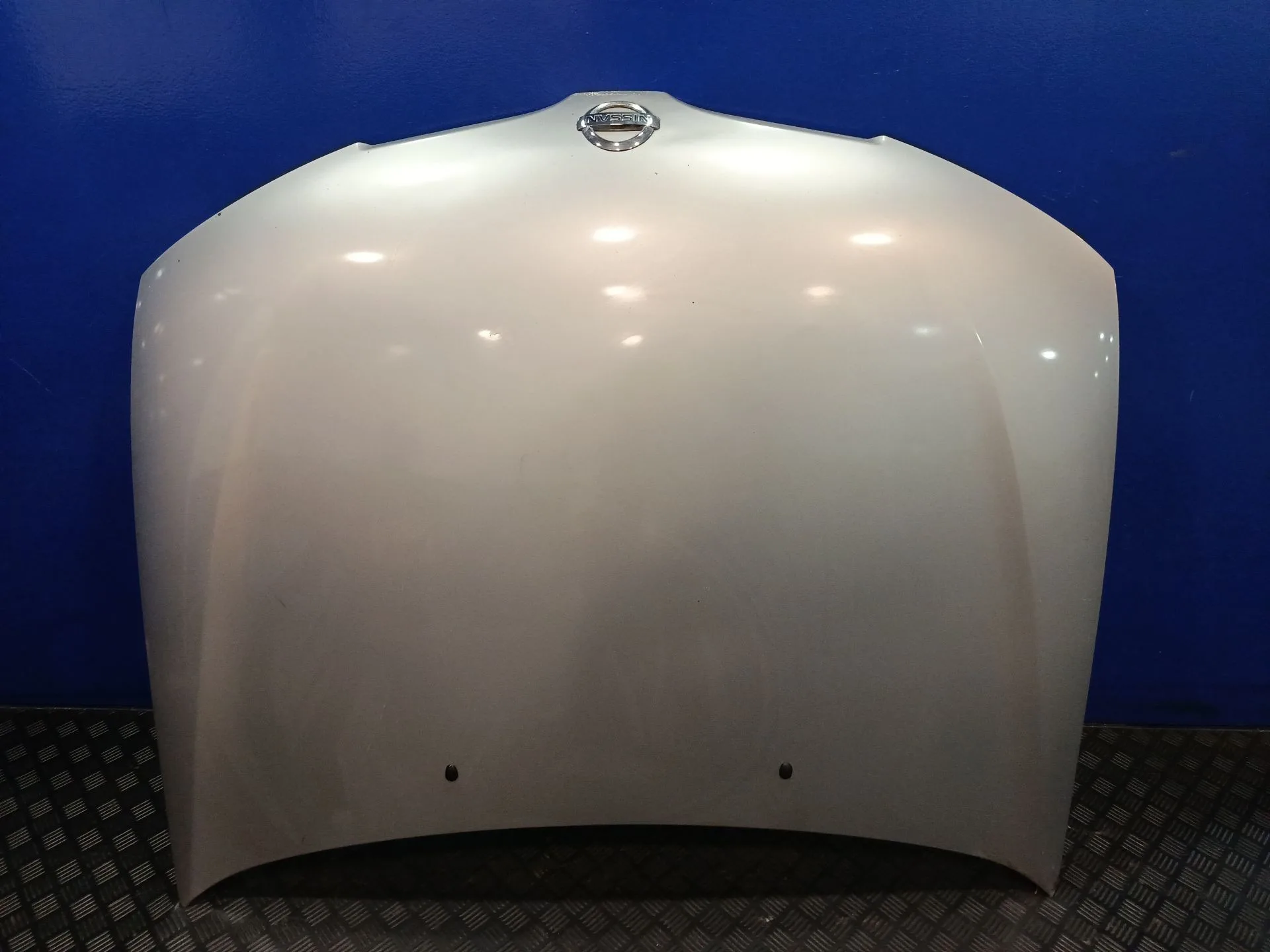 Capot para Nissan Almera (N16/E)