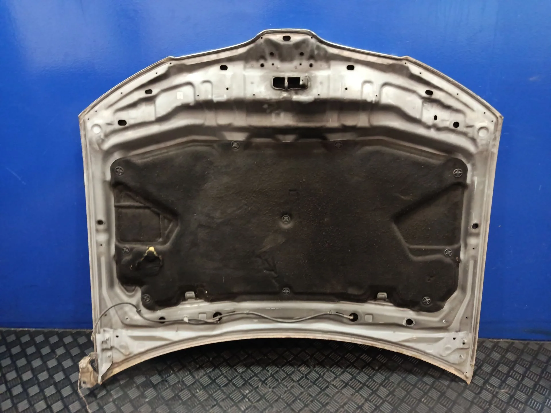 Capot para Nissan Almera (N16/E)